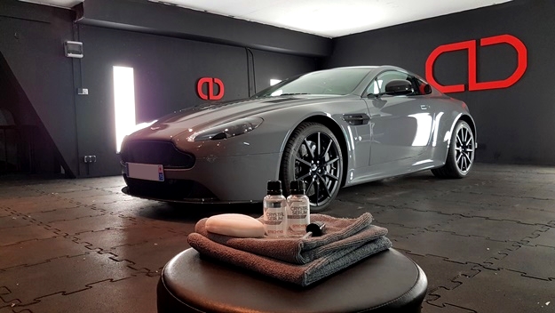 Detailing aston martin traitement ceramic gtechniq