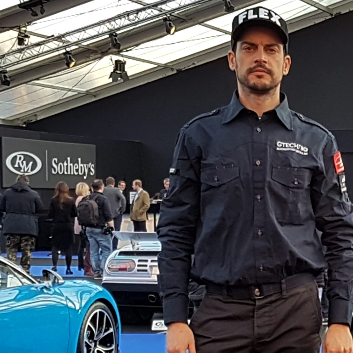 Virtuoso Detailing team member